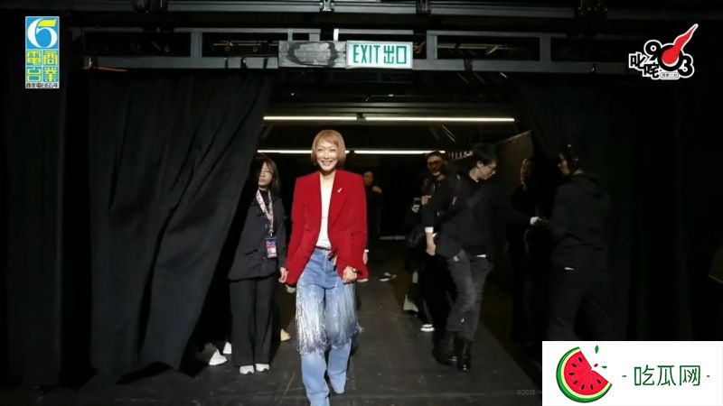 黑料不打烊155fun吃瓜网：叱吒2024丨郑秀文夺我最喜爱