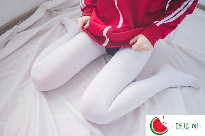 黑料吃瓜在线看：摄影机构森萝财团内部摄影作品 惊艳不止于此